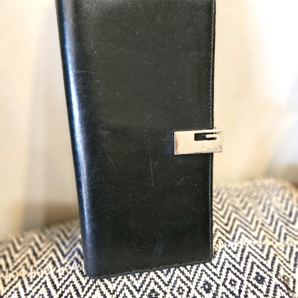 GUCCI Bi Fold Wallet